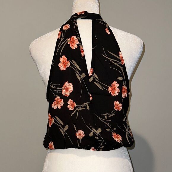 SIENNA SKY BLACK with Flowers. Cinched at Waist Collar Buttons at Back NWT - Picture 6 of 10